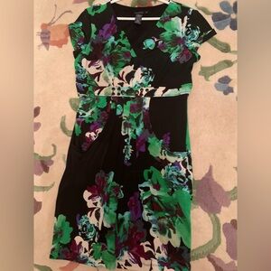 Roulette size 12 dress with pockets! Black base with splashes of green & purple
